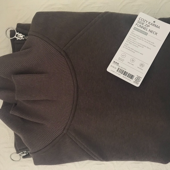 Athleta Women's Cozy Karma Side Zip Funnel Neck - Picture 3 of 3